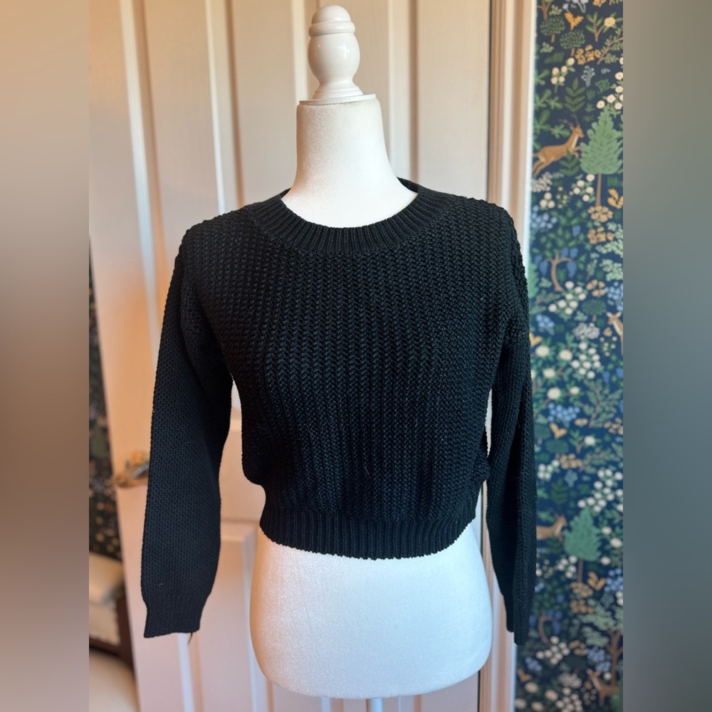 Forever 21 Black Crew Neck Sweater​